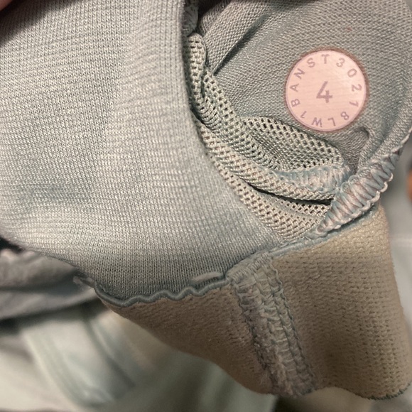 Lululemon sweat reps 2 in 1 tank in rip tide - Picture 6 of 8